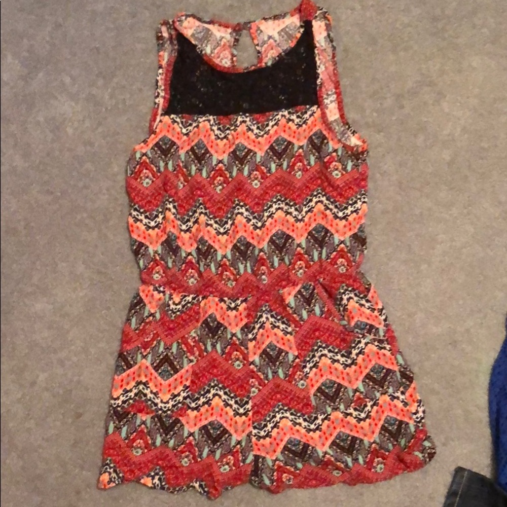Patterned romper - Picture 1 of 2